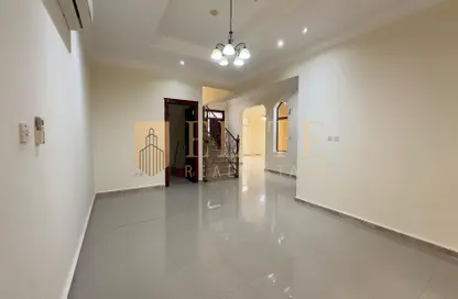 Villa - 4 Bedrooms - 4 Bathrooms for rent in Wadi Al Markh - Muraikh - AlMuraikh - Doha