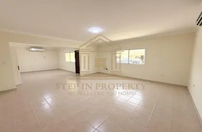 مجمع سكني - 5 غرف نوم - 4 حمامات للايجار في المسيلة - المسيلة - الدوحة