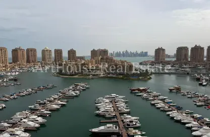 Apartment - 3 Bedrooms - 3 Bathrooms for rent in Porto Arabia - The Pearl Island - Doha
