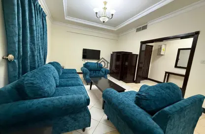 Apartment - 2 Bedrooms - 2 Bathrooms for rent in Thabit Bin Zaid Street - Al Mansoura - Doha