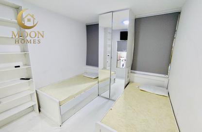 Apartment - Studio - 1 for rent in Umm Ghuwailina 4 - Umm Ghuwailina - Doha
