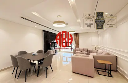 شقة - 3 غرف نوم - 4 حمامات للايجار في مرتفعات مارينا لوسيل - منطقة المارينا - الوسيل