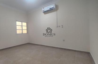Apartment - 1 - 1 for rent in Tadmur Street - Old Airport Road - Doha