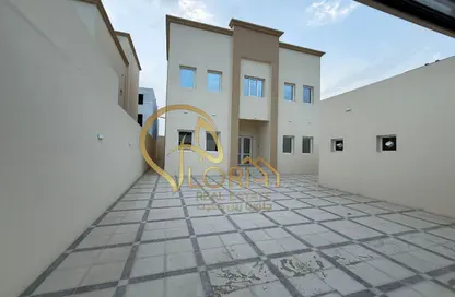 Villa - 7 Bedrooms - 7+ Bathrooms for sale in Al Dhakhira - Al Thakhira - Al Khor