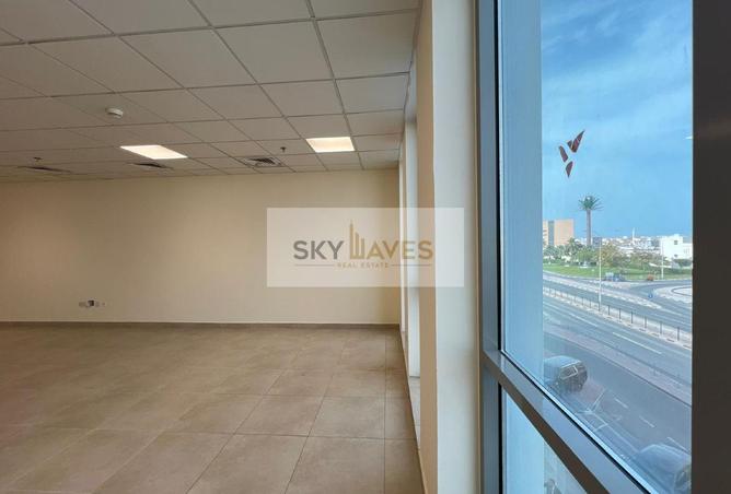 54493428 - صورة العقار 3