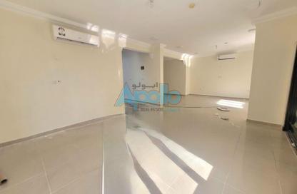 Villa - 5 Bedrooms - 5 Bathrooms for rent in Ain Khaled Villas - Ain Khaled - Doha