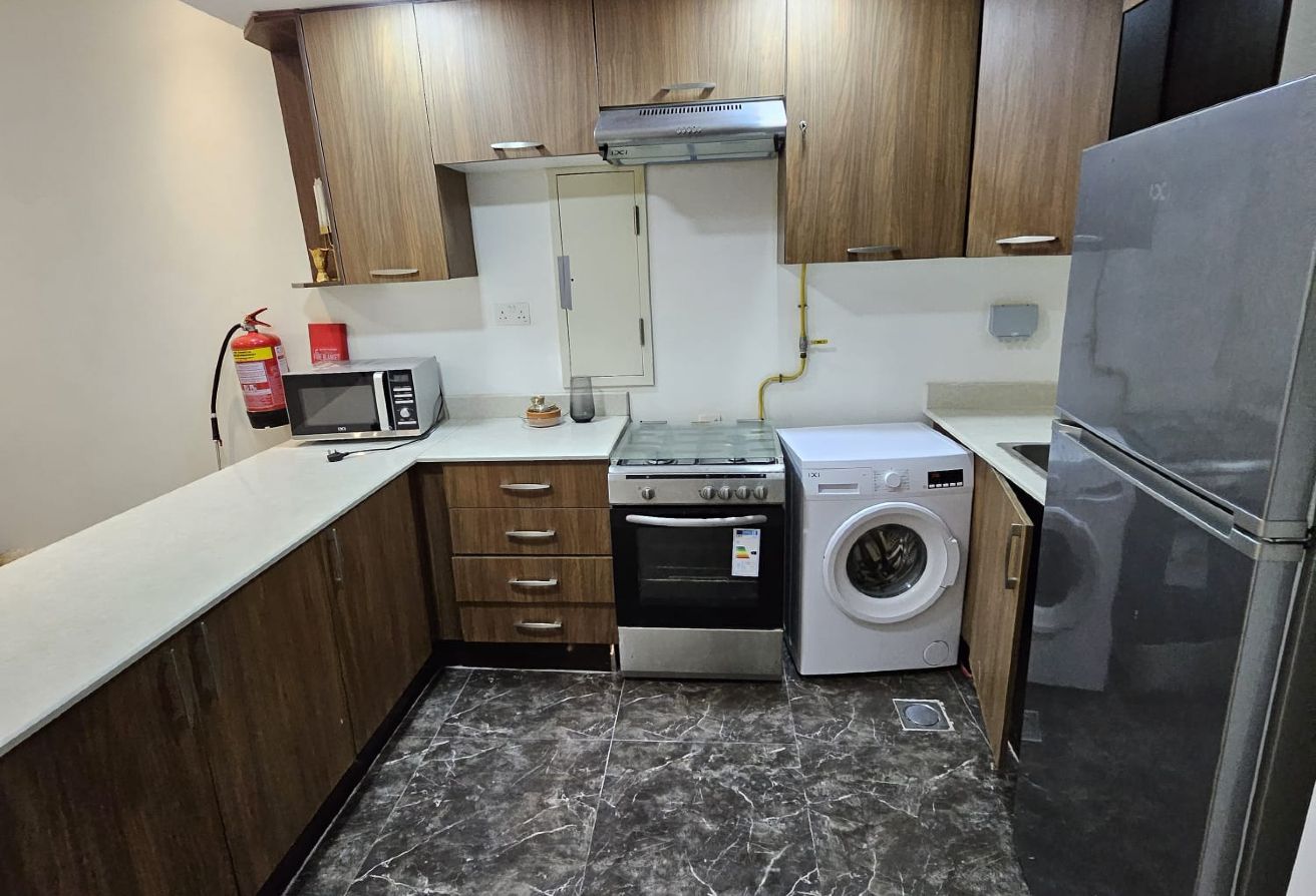 AMAZING 2 BHK FF NEAR TO TRAM AND GROCERY STORES thumbnail 5