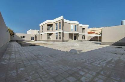 Villa - 6 Bedrooms - 6 Bathrooms for sale in Al Duhail - Al Duhail - Doha