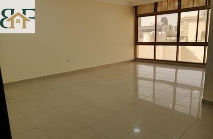 Apartment - 3 Bedrooms - 3 Bathrooms for rent in Al Sadd Road - Al Sadd - Doha Apartment - 3 Bedrooms - 3 Bathrooms for rent in Al Sadd Road - Al Sadd - Doha