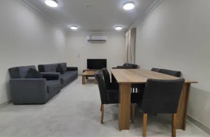Apartment - 2 Bedrooms - 2 Bathrooms for rent in Al Duhail - Al Duhail - Doha