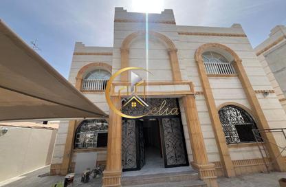 Villa - Studio - 6 Bathrooms for rent in Bu Hamour Street - Abu Hamour - Doha