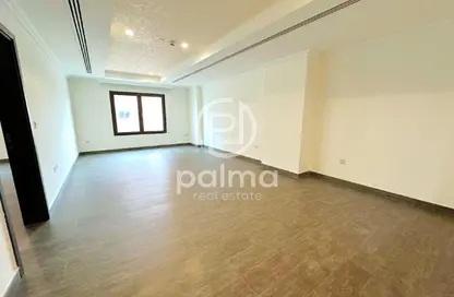 Apartment - 1 Bedroom - 2 Bathrooms for rent in East Porto Drive - Porto Arabia - The Pearl Island - Doha