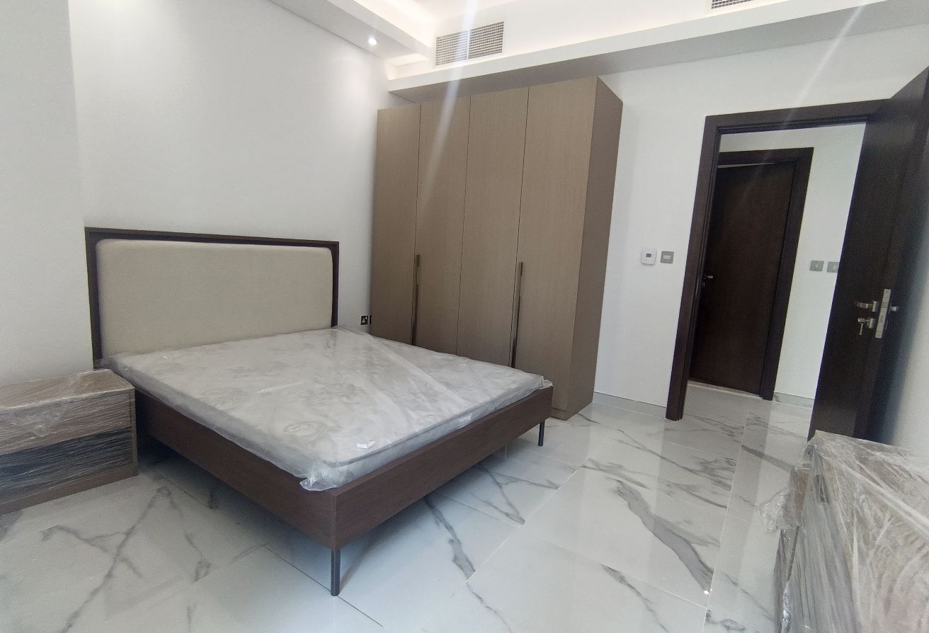 Brand new Luxury Furnish 2bhk in Marina lusail.... thumbnail 4
