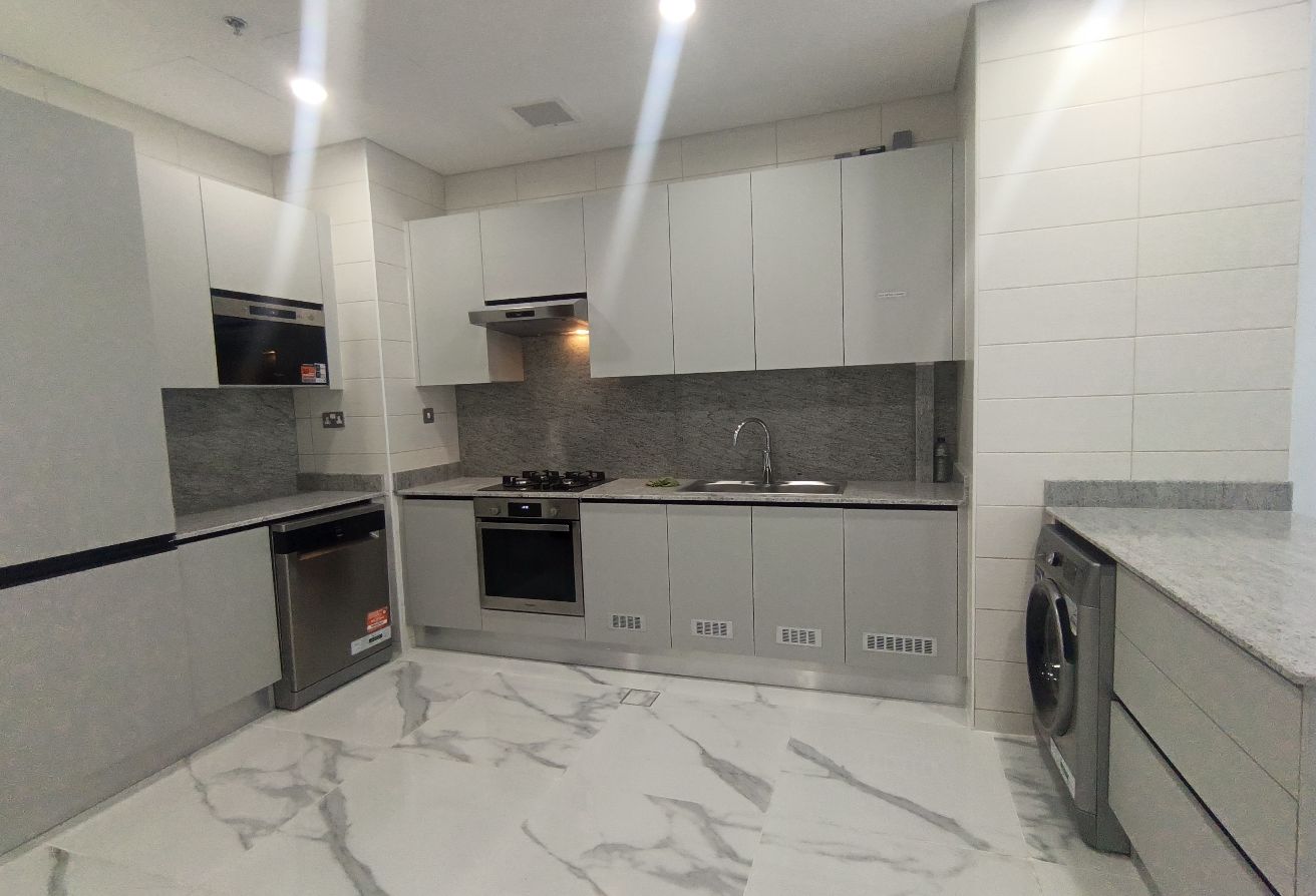 Brand new Luxury Furnish 2bhk in Marina lusail.... thumbnail 3
