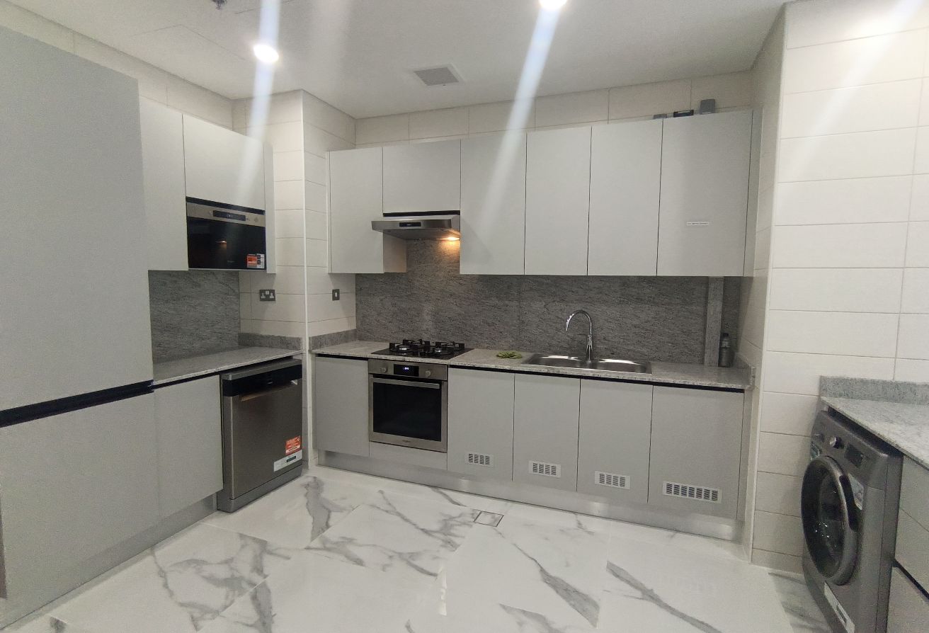 Brand new Luxury Furnish 2bhk in Marina lusail.... thumbnail 9