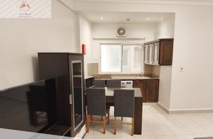 Apartment - 1 Bedroom - 1 Bathroom for rent in Umm Ghwailina Comm - Umm Ghuwalina - Umm Ghuwailina - Doha