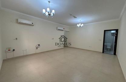 Apartment - 2 Bedrooms - 3 Bathrooms for rent in Anas Street - Fereej Bin Mahmoud North - Fereej Bin Mahmoud - Doha