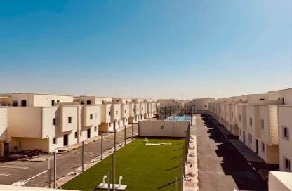 Villa - 6 Bedrooms - 5 Bathrooms for rent in Al Duhail - Doha