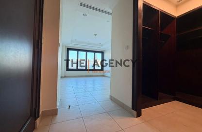 Townhouse - 4 Bedrooms - 6 Bathrooms for sale in East Porto Drive - Porto Arabia - The Pearl Island - Doha Townhouse - 4 Bedrooms - 6 Bathrooms for sale in East Porto Drive - Porto Arabia - The Pearl Island - Doha