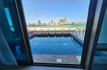 Villa - 5 Bedrooms - 6 Bathrooms for rent in Abraj Bay - Abraj Quartiers - The Pearl Island - Doha