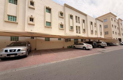Apartment - 3 Bedrooms - 3 Bathrooms for rent in Omar Bin Abdul Aziz Street - Madinat Khalifa - Doha