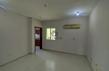 شقة - 2 غرف نوم - 3 حمامات للايجار في شارع ابن عساكر - نجمة - الدوحة