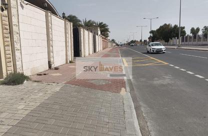 Villa - Studio - 5 Bathrooms for rent in Muaither Area - Al Rayyan - Doha
