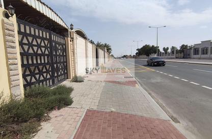 Villa - Studio - 5 Bathrooms for rent in Muaither Area - Al Rayyan - Doha