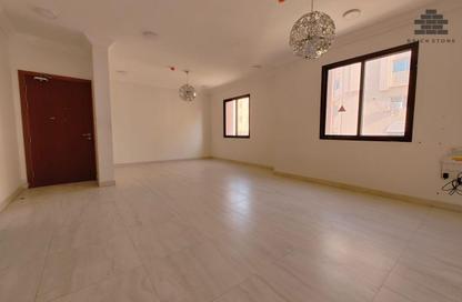 Apartment - 2 Bedrooms - 2 Bathrooms for rent in Al Mansoura - Al Mansoura - Doha