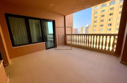 Apartment - 1 Bedroom - 2 Bathrooms for rent in East Porto Drive - Porto Arabia - The Pearl Island - Doha
