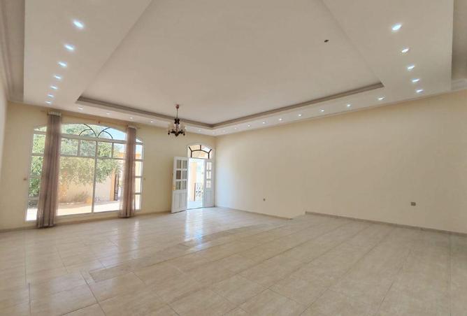 1011687 - Property Image 3