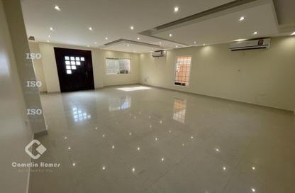مجمع سكني - 4 - 5 للايجار في شارع الوعب - الوعب - الدوحة