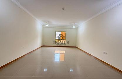 Apartment - 3 Bedrooms - 3 Bathrooms for rent in Thabit Bin Zaid Street - Al Mansoura - Doha