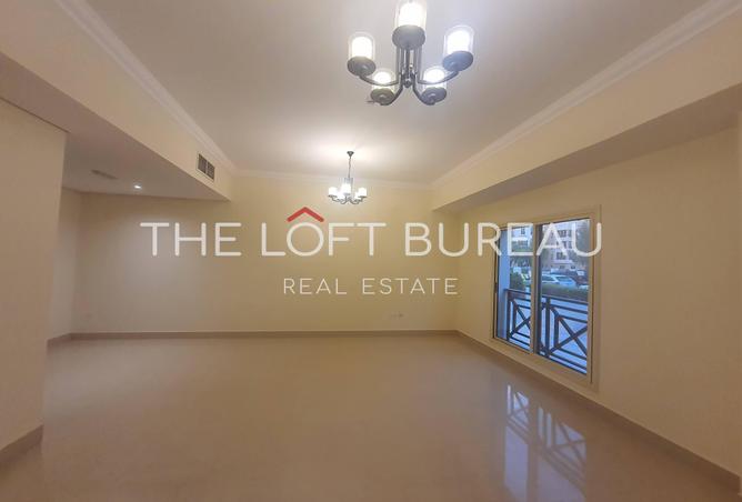 54641082 - Property Image 2