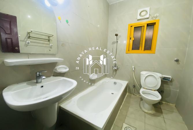 1005858 - Property Image 3