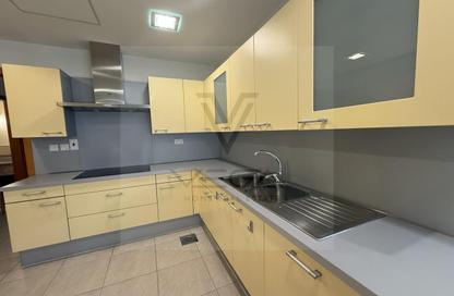 Apartment - 2 Bedrooms - 3 Bathrooms for rent in West Bay Tower - West Bay - West Bay - Doha