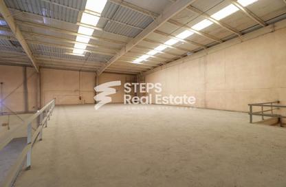 Warehouse - Studio - 1 for rent in Industrial Area 4 - Industrial Area - Industrial Area - Doha