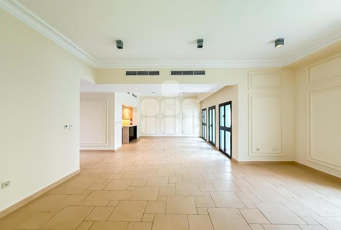 1030110 - Property Image 2