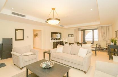 Apartment - 2 Bedrooms - 3 Bathrooms for rent in Marina Gate - Porto Arabia - The Pearl Island - Doha