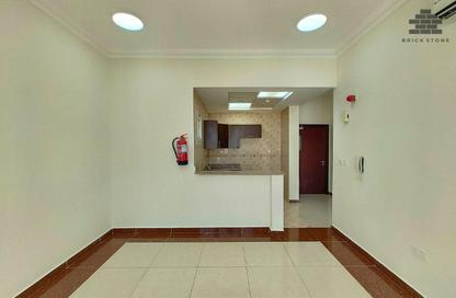 Apartment - 2 Bedrooms - 2 Bathrooms for rent in Al Mansoura - Al Mansoura - Doha
