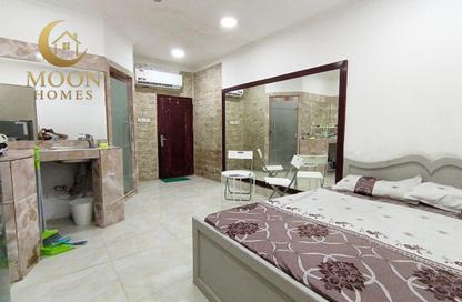 Apartment - Studio - 1 Bathroom for rent in Umm Ghuwailina 4 - Umm Ghuwailina - Doha Apartment - Studio - 1 Bathroom for rent in Umm Ghuwailina 4 - Umm Ghuwailina - Doha