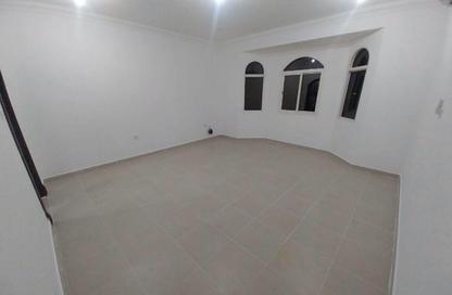 Villa - Studio - 1 Bathroom for rent in Al Nuaija Street - Al Hilal West - Al Hilal - Doha