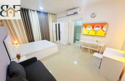 Apartment - Studio - 1 Bathroom for rent in Najma - Doha