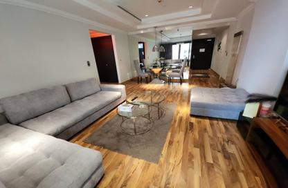 Apartment - 1 Bedroom - 2 Bathrooms for rent in Tower 19 - Porto Arabia - The Pearl Island - Doha