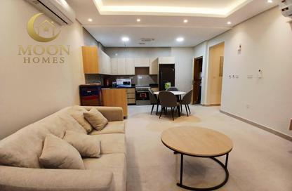 Apartment - 2 Bedrooms - 2 Bathrooms for rent in Umm Ghuwailina 4 - Umm Ghuwailina - Doha