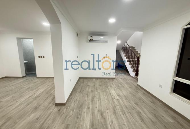 53144516 - Property Image 3