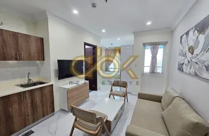 Apartment - Studio - 1 Bathroom for rent in Barwa City - Mesaimeer - Doha