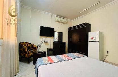 Apartment - Studio - 1 Bathroom for rent in Umm Ghuwailina 4 - Umm Ghuwailina - Doha Apartment - Studio - 1 Bathroom for rent in Umm Ghuwailina 4 - Umm Ghuwailina - Doha