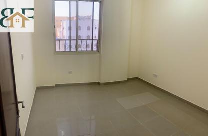 Apartment - 2 - 1 for rent in Umm Ghuwalina - Umm Ghuwailina - Doha
