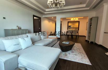 Apartment - 1 Bedroom - 2 Bathrooms for rent in Tower 24 - Porto Arabia - The Pearl Island - Doha Apartment - 1 Bedroom - 2 Bathrooms for rent in Tower 24 - Porto Arabia - The Pearl Island - Doha